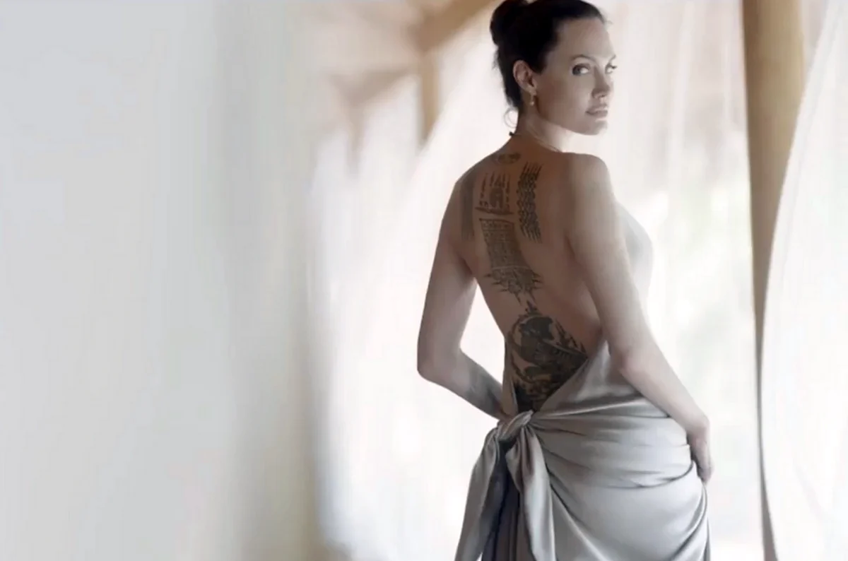 Реклама герлен с Анджелиной Джоли 2019