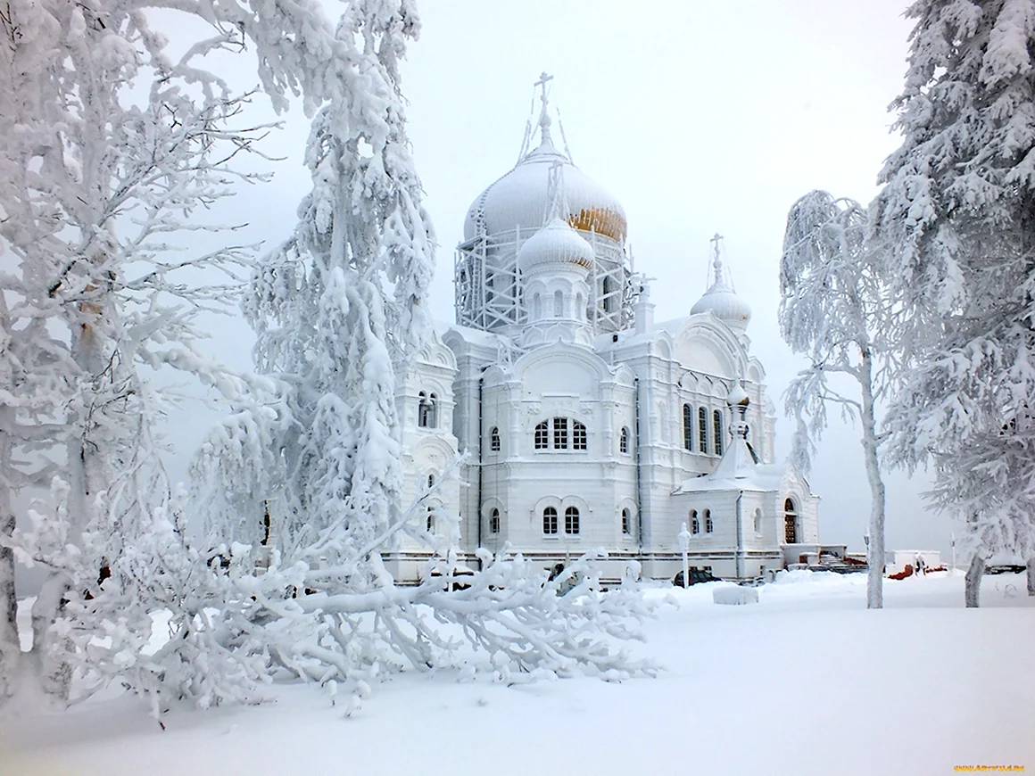 Белогорский Николаевский монастырь зимой
