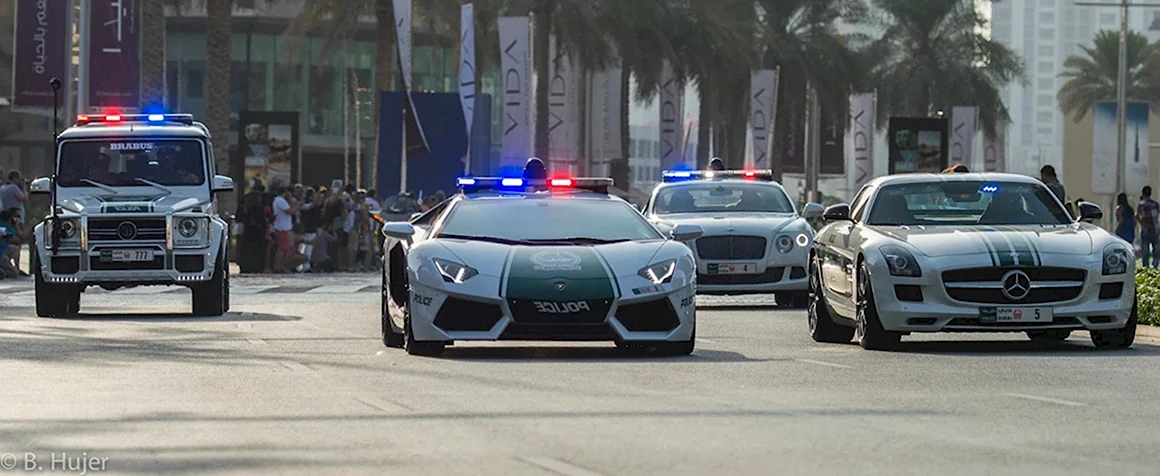 Бентли полиция Дубай
