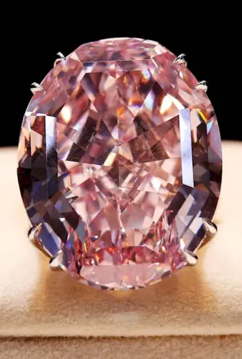 Бриллиант «розовая звезда» Pink Star Diamond