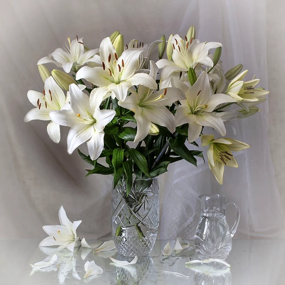 Букет белые лилии