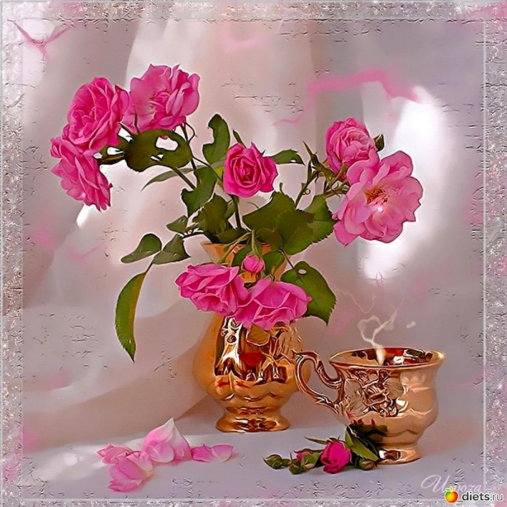 Чудесные цветы в вазе