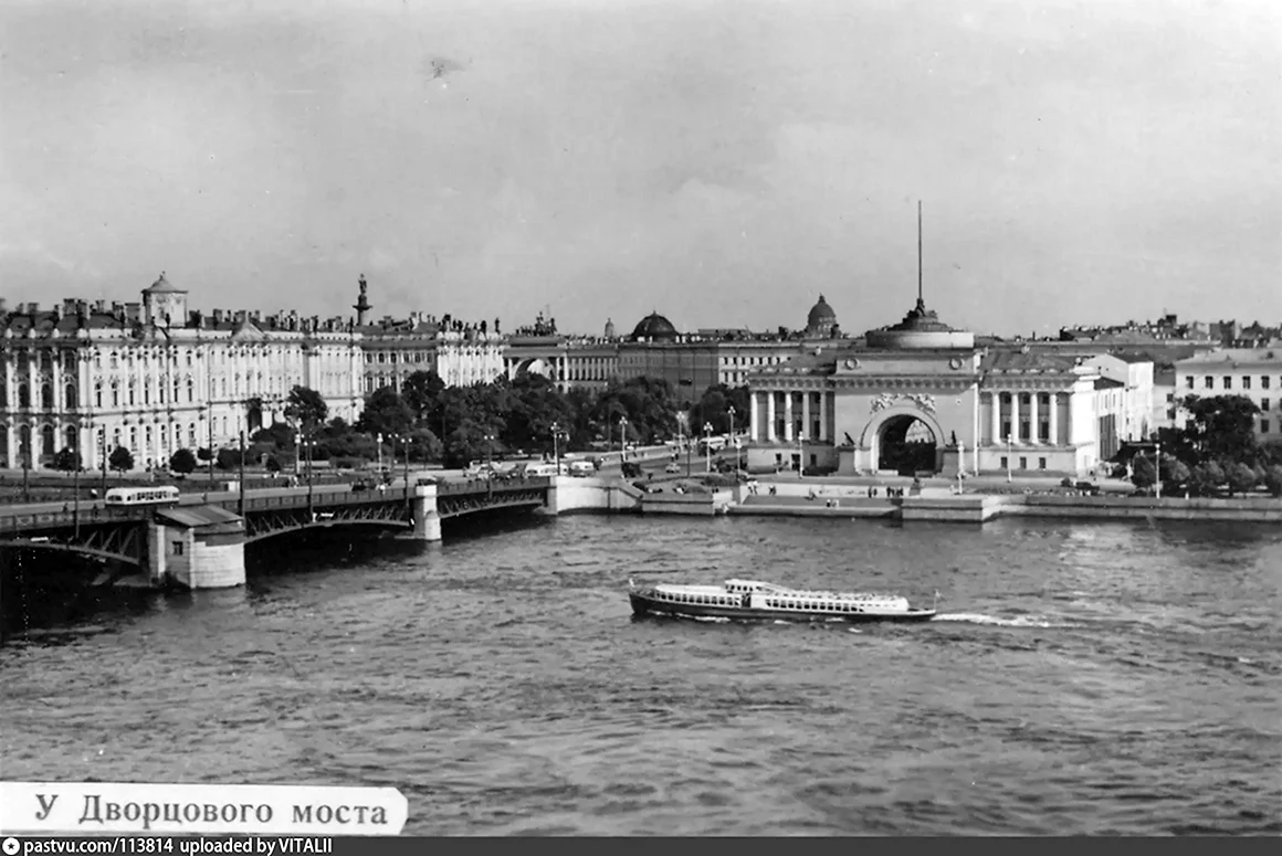 Дворцовый мост 1916