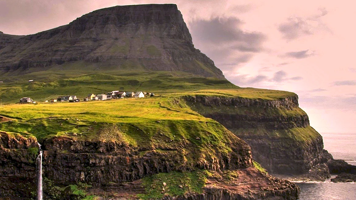 Фарерские острова скалы