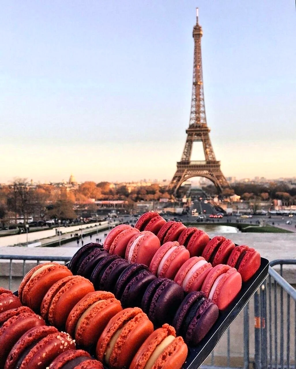 Французские макарунс Париж