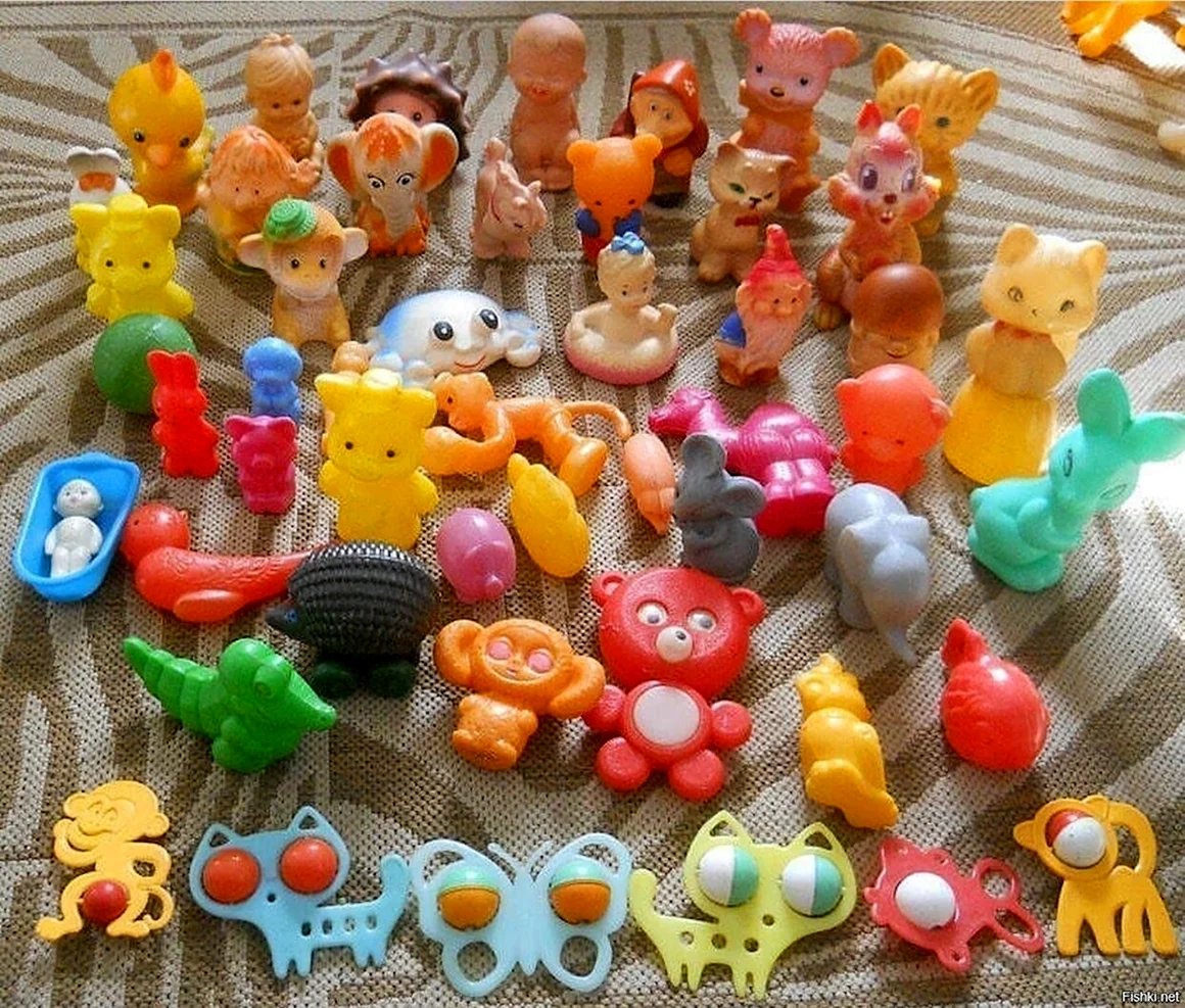 Игрушки из пластмассы