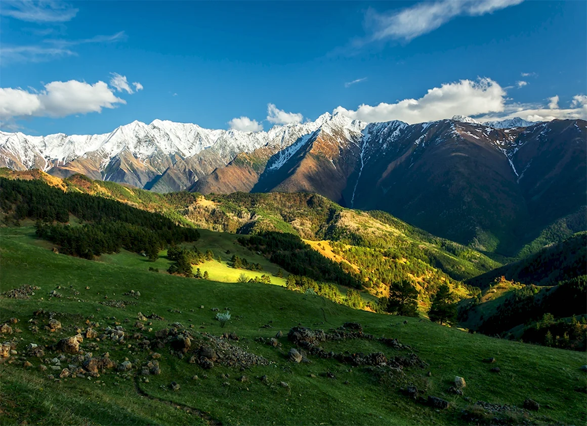 Кавказа горы Кавказа Кавказа