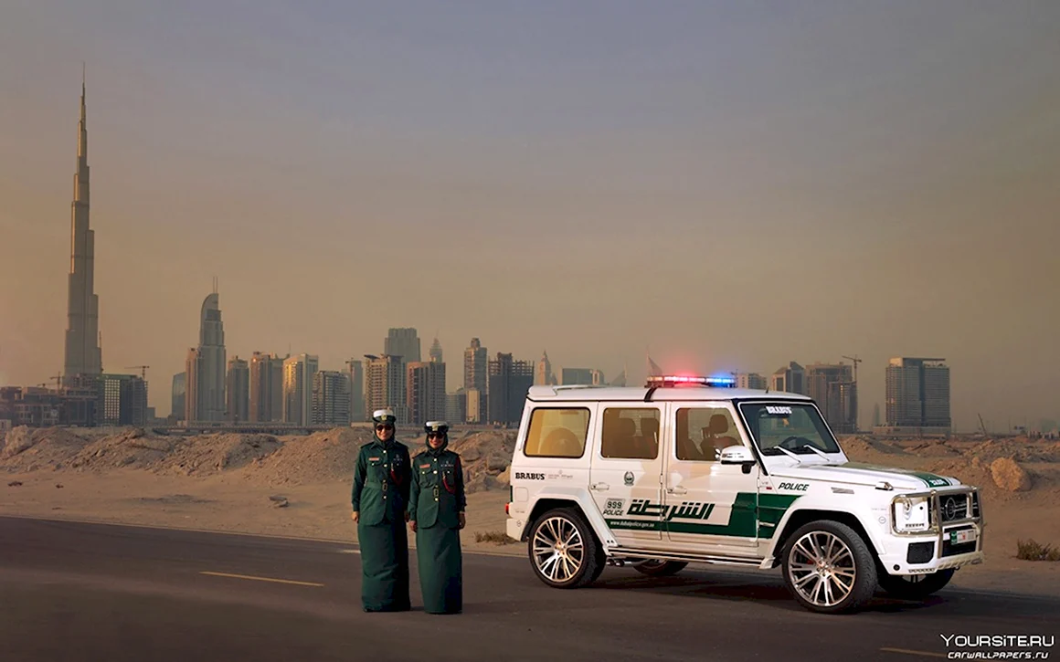 Мерседес Гелендваген полиция Дубая