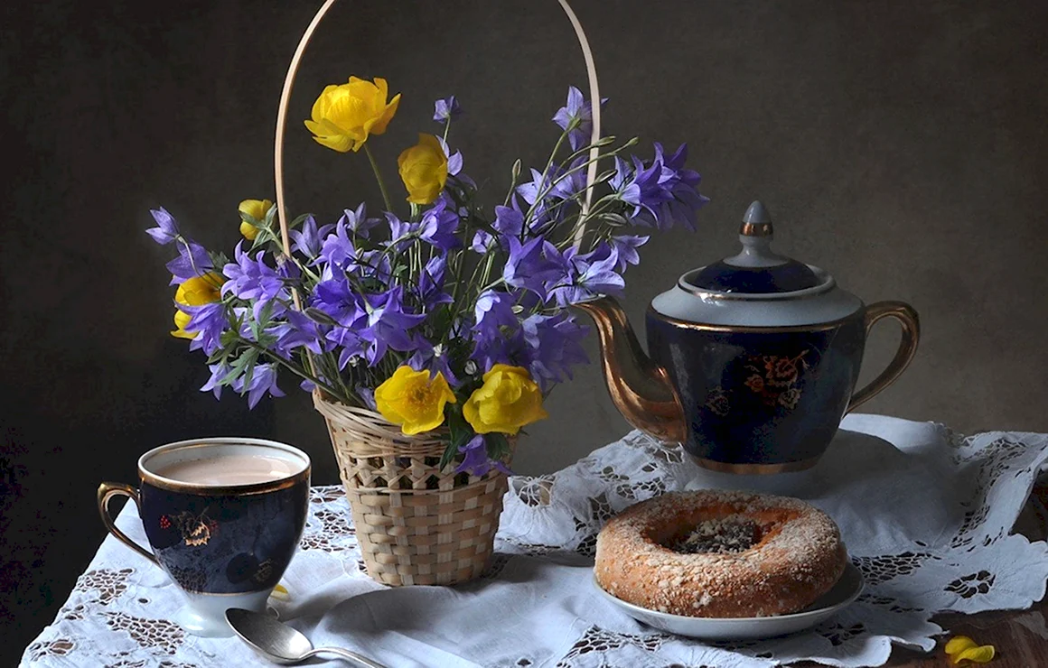 Натюрморт кофе и цветы