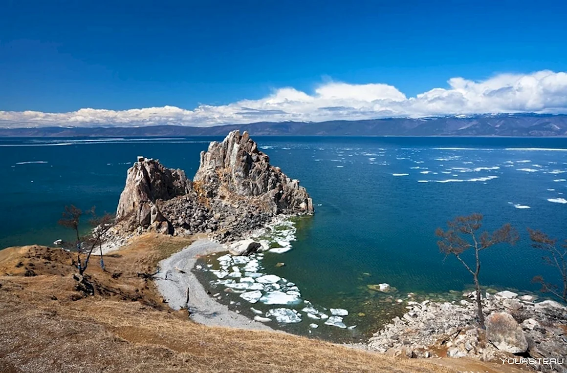 Остров Ольтрек на Байкале