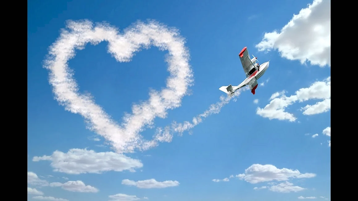 Сердце в небе самолет