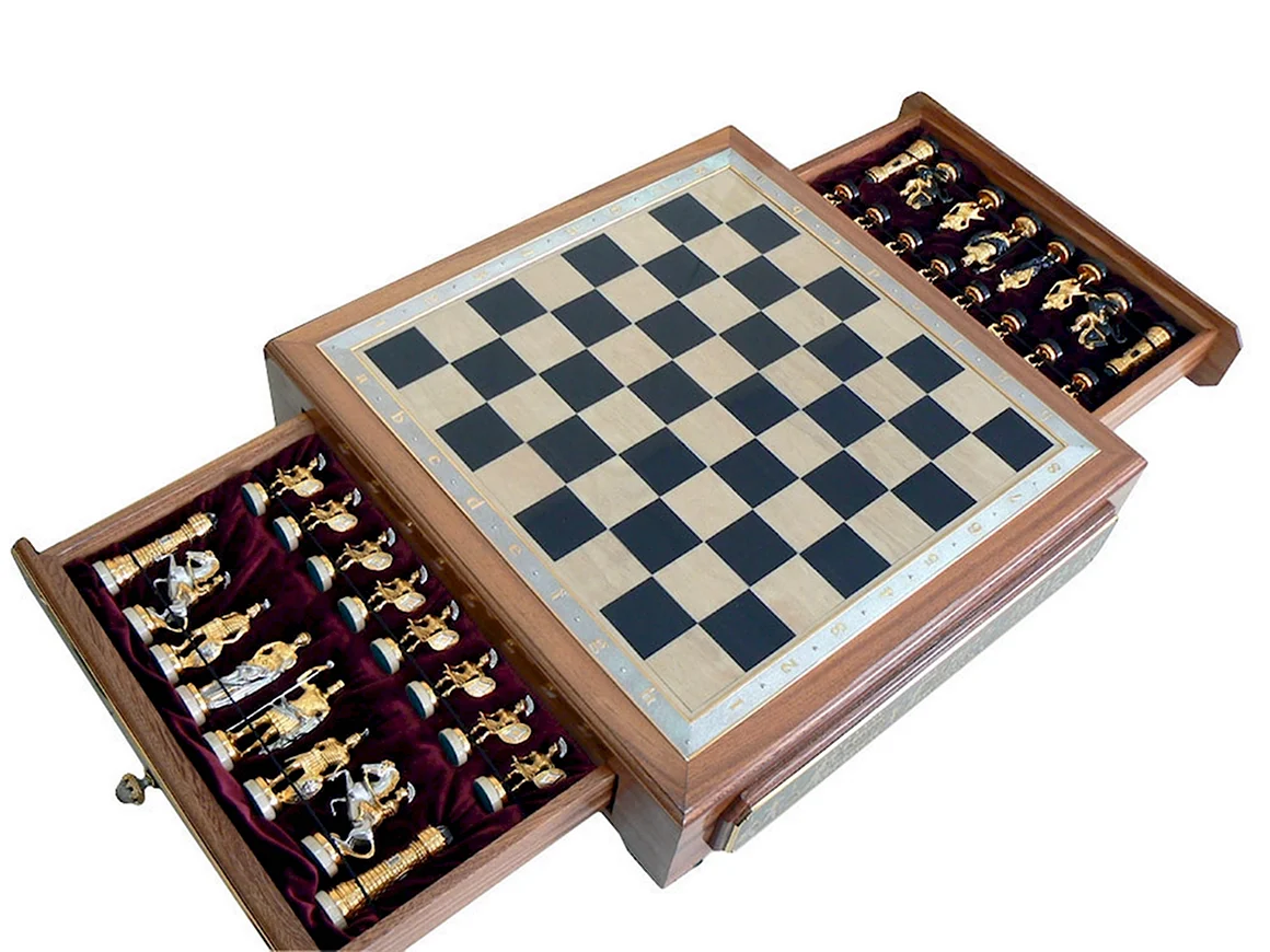 Шахматы нарды шашки ферзь корона