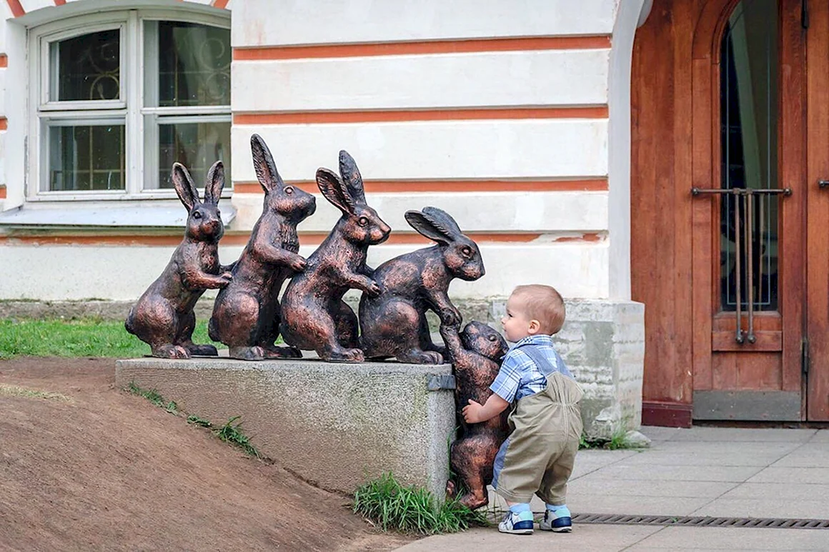Скульптура счастливое детство