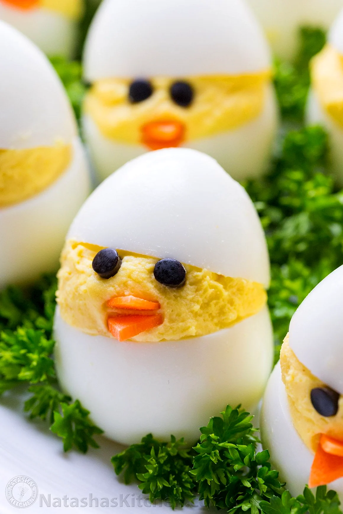 Украшение фаршированных яиц