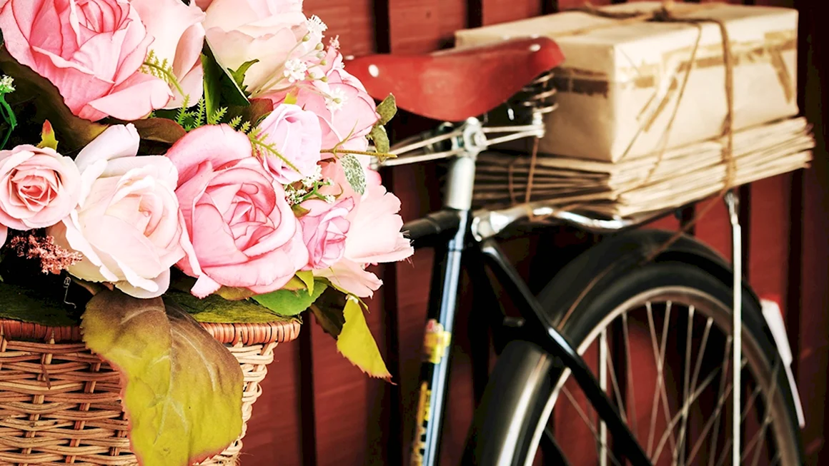 Велосипед с цветами