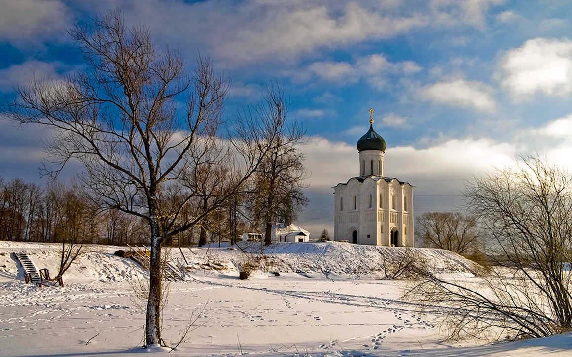 Зимний пейзаж с Церковью Покрова на Нерли